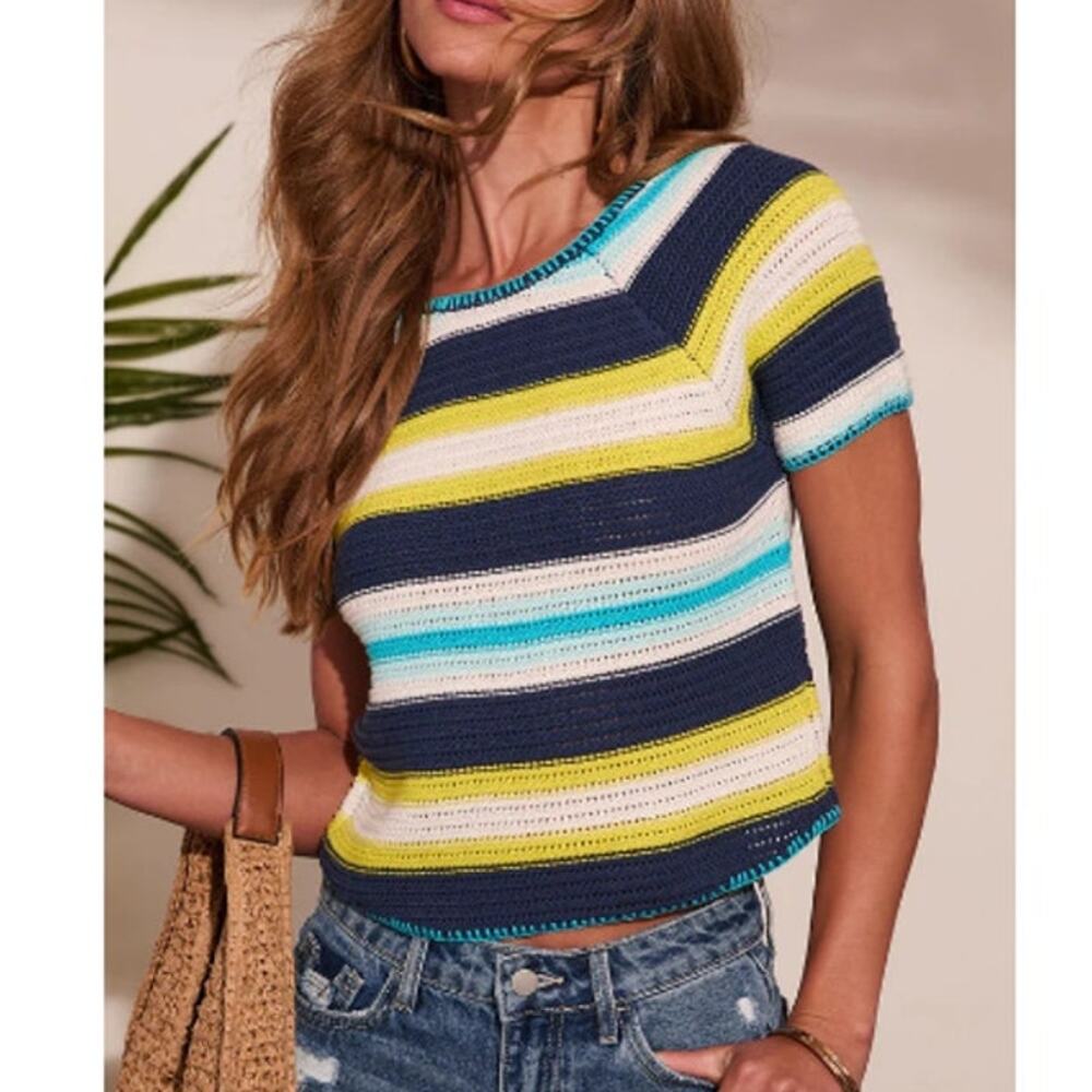 Vici Women's Multi Shore Break Striped Knit Short Sleeves Sweater Size S